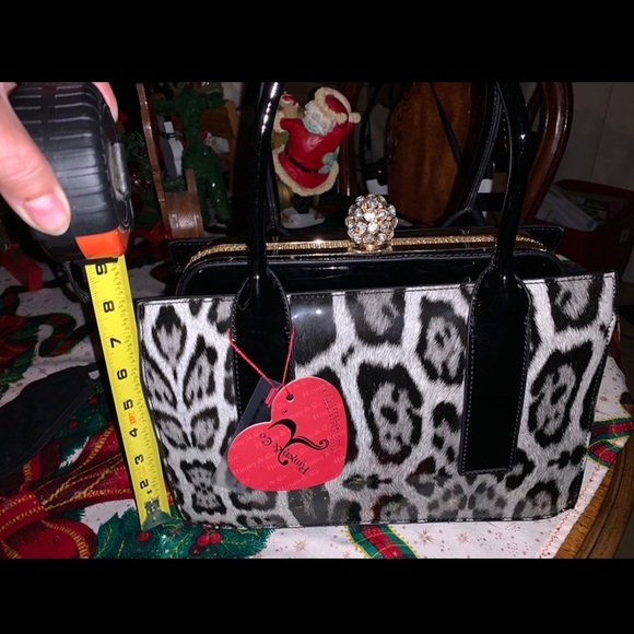 Animal print purse - Picture 2 of 10
